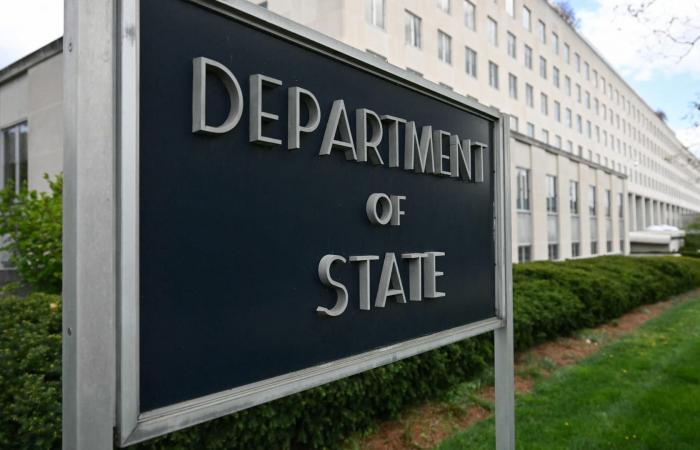 لبنان وإسرائيل يعقدان أول اجتماع مباشر منذ 40 عامًا.. نظرة على ما يريده الطرفان