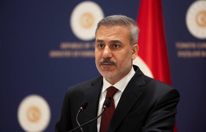 إردوغان:
      تركيا
      تعمل
      على
      استمرار
      مفاوضات
      أميركا
      وإيران