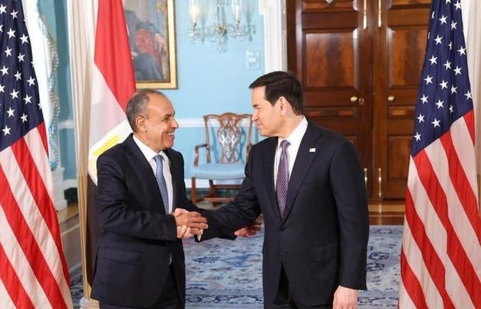 وزير الخارجية المصري يبحث مع نظيره الأمريكي مستجدات الأوضاع في الشرق الأوسط