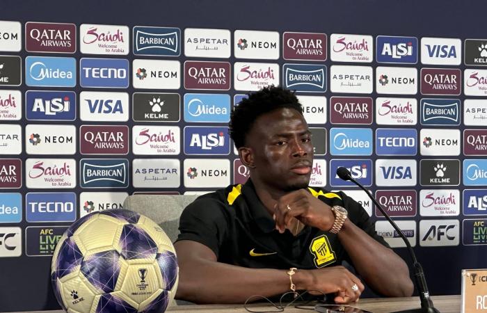 كونسيساو:
      الحديث
      في
      قاعة
      المؤتمرات
      حق
      للجميع...
      ردي
      في
      الملعب