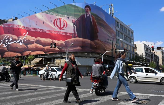 مع تسارع وتيرة الدبلوماسية.. أين المرشد الأعلى لإيران؟