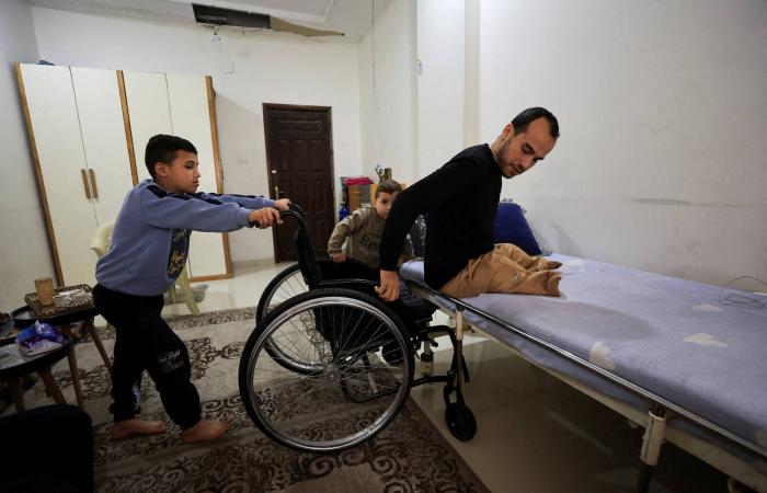 الجيش
      السوري
      يتسلّم
      قاعدة
      عسكرية
      شمال
      شرقي
      البلاد
      انسحبت
      منها
      قوات
      التحالف