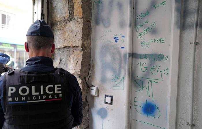 أميركا:
      هدنة
      إسرائيل
      ولبنان
      تبدأ
      اليوم
      ويمكن
      تمديدها
      باتفاق
      متبادل