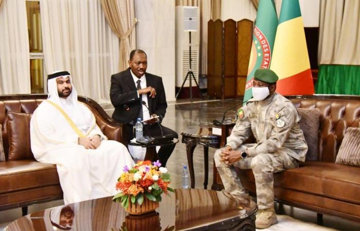 رئيس مالي يتسلم أوراق اعتماد سفير قطر