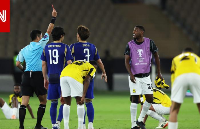 متابعة: تصرف "صادم" من لاعب اتحاد جدة تجاه الحكم بعد الخسارة أمام ماتشيدا زيلفيا