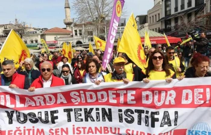 بيانات:
      ناقلة
      ترفع
      علم
      باكستان
      محملة
      بخام
      إماراتي
      تخرج
      من
      هرمز