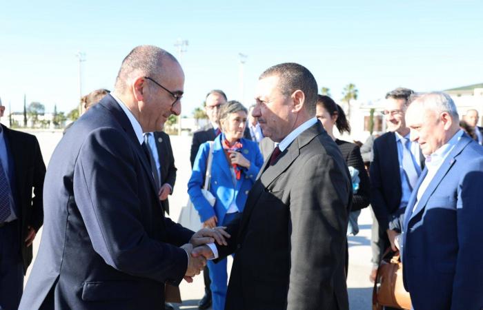 «الوحدة»
      تترقب
      ردَّ
      إيطاليا
      بشأن
      نقل
      سجناء
      ليبيين