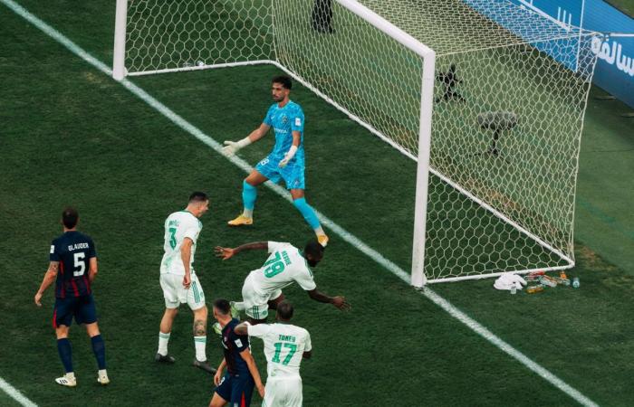 الأهلي السعودي يبلغ الدور نصف نهائي دوري أبطال آسيا للنخبة بالفوز على جوهور الماليزي