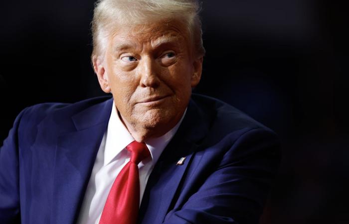 مصدران لـCNN: إدارة ترامب تدرس رفع التجميد عن أصول إيرانية بقيمة 20 مليار دولار