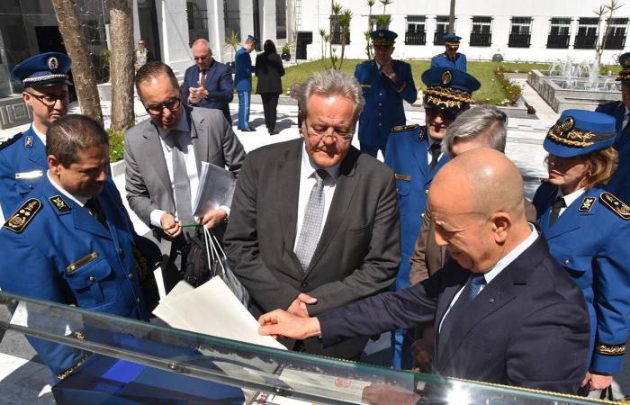 «الوحدة»
      تترقب
      ردَّ
      إيطاليا
      بشأن
      نقل
      سجناء
      ليبيين