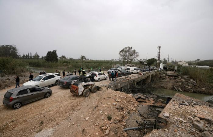 إسرائيل
      تمعن
      بخرق
      الهدنة
      وتدمير
      وإحراق
      القرى
      اللبنانية
      المحتلّة