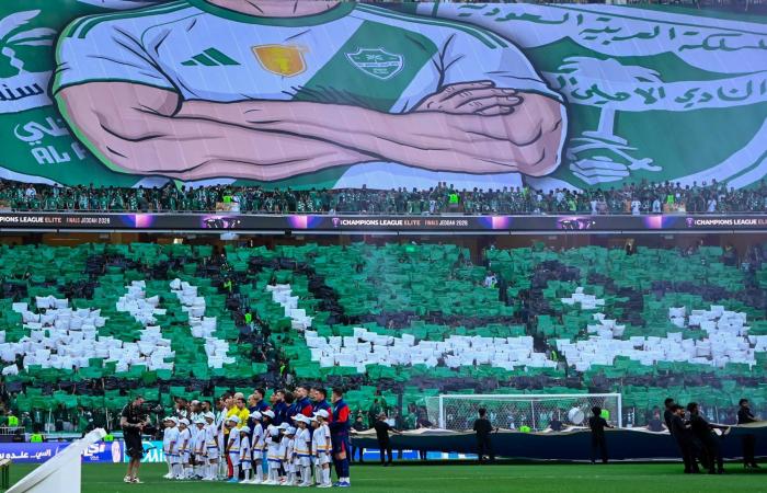 هل
      بات
      الأهلي
      الواجهة
      المشرفة
      الوحيدة
      للكرة
      السعودية
      «قارياً»؟