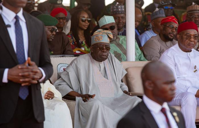 واشنطن
      تعلن
      اتفاق
      حكومة
      الكونغو
      الديمقراطية
      والمتمردين
      على
      عدم
      مهاجمة
      المدنيين 