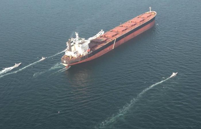 وزراء
      خارجية
      تركيا
      والسعودية
      ومصر
      وباكستان
      يبحثون
      جهود
      استئناف
      مفاوضات
      حرب
      إيران