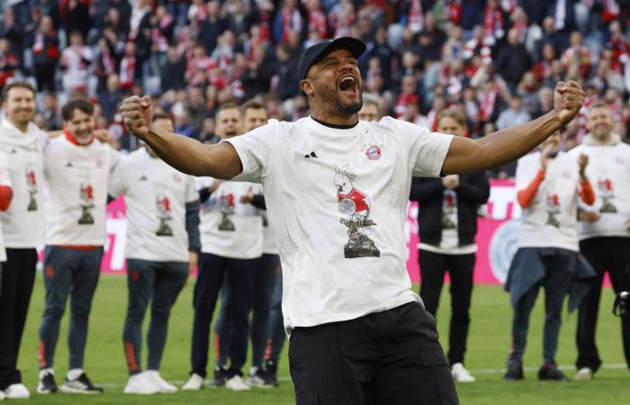 مدرب
      بيرنلي
      يطالب
      لاعبيه
      بمزيد
      من
      الجهد
      في
      المباريات
      المتبقية
      بالدوري
      الإنجليزي