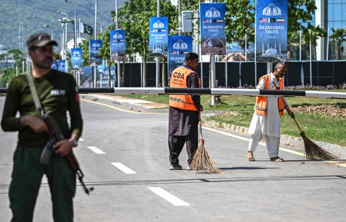 المخابرات
      العسكرية
      الإسرائيلية
      تشير
      إلى
      تصدع
      كبير
      في
      القيادة
      الإيرانية