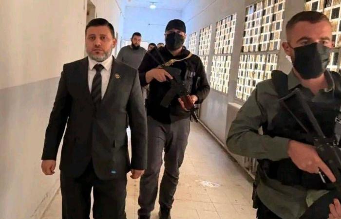 الحكومة
      السورية
      تتسلم
      سجنَي
      «غويران»
      و«علايا»
      في
      محافظة
      الحسكة