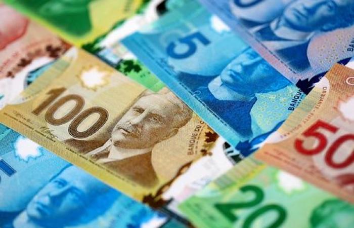 تصنيف
      2026
      يكشف
      أجمل
      عملات
      العالم..
      فأين
      جاءت
      العملة
      الكندية؟