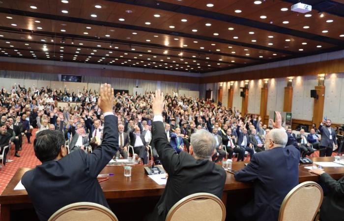 هل
      خلع
      إسلاميو
      الأردن
      ثوبهم
      بتغيير
      «العمل
      الإسلامي»
      إلى
      حزب
      «الأمة»