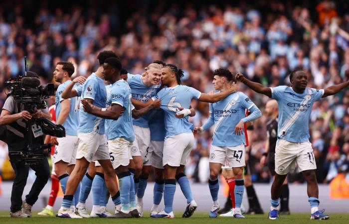 «البريميرليغ»:
      سيتي
      يحسم
      القمة
      أمام
      آرسنال
      ويُشدد
      الخناق
      عليه