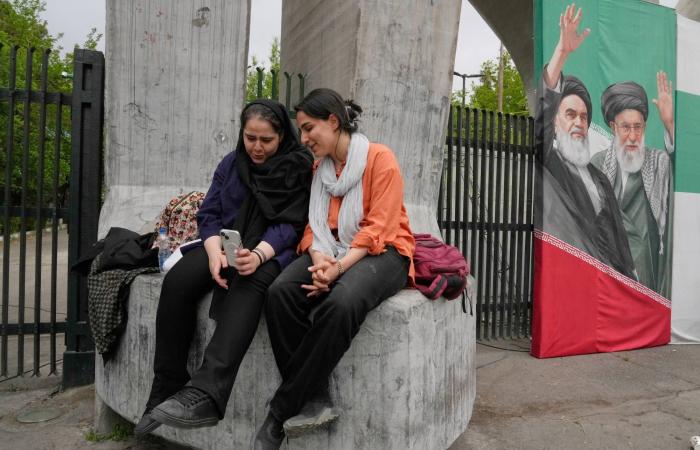 السلطات
      الأميركية
      توقف
      إيرانية
      بتهمة
      تهريب
      أسلحة
      إلى
      السودان
      لصالح
      طهران