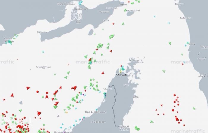 بعد تهديد إيران باستهداف أي سفينة تقترب من مضيق هرمز.. مراسل CNN يوضح ما تعنيه طهران