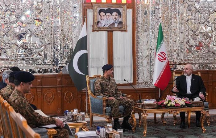 قاليباف:
      المفاوضات
      أحرزت
      تقدماً...
      لكن
      الاتفاق
      النهائي
      لا
      يزال
      «بعيداً»