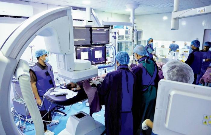 قطر الخيرية| «دفعة بلاء» تعيد نبض الأمل لقلب الطفل اليمني «غيث»