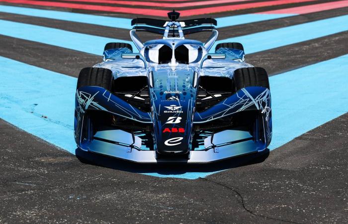 «فورمولا
      إي»
      تدشن
      جيلها
      الجديد
      «جين
      فور»