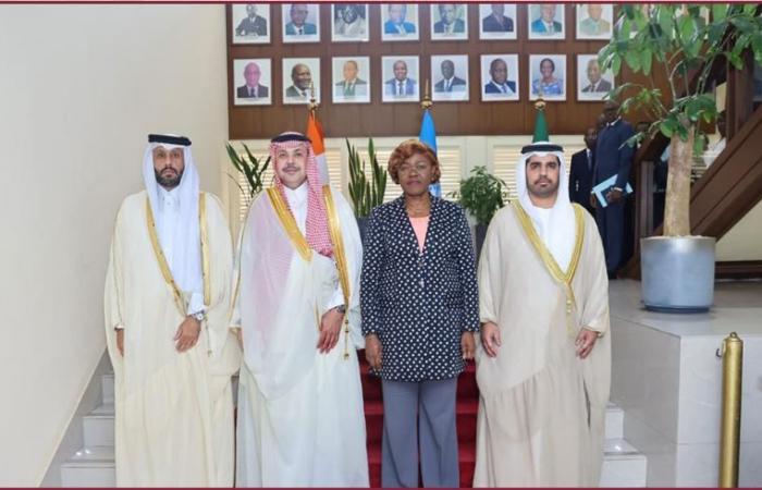 سفير دولة قطر يشارك في اجتماع وزيرة الشؤون الخارجية في كوت ديفوار مع سفراء دول مجلس التعاون
