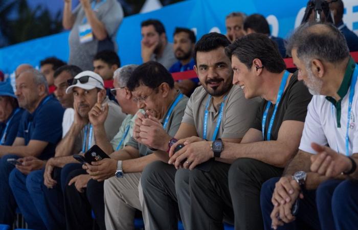 بحضور سعادة الشيخ جوعان بن حمد آل ثاني، رئيس المجلس الأولمبي الآسيوي ورئيس اللجنة الأولمبية القطرية..منتخب قطر لكرة اليد الشاطئية يستهل مشاركته بالفوز على باكستان وعمان