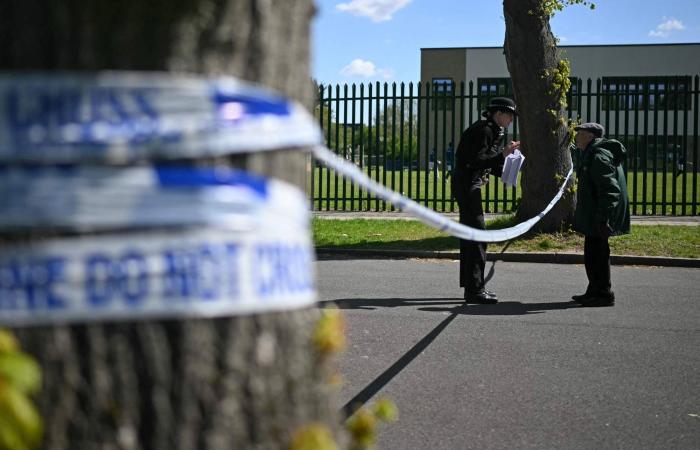 23
      موقوفاً
      بعد
      استهدافات
      لمواقع
      يهودية
      بريطانية