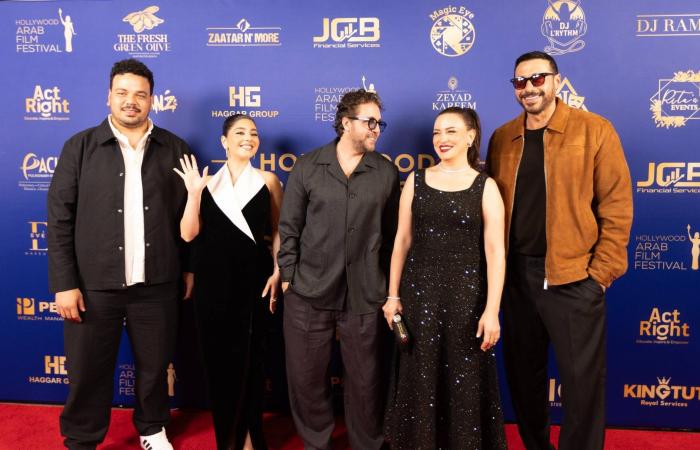 «عوو»...
      أول
      فيلم
      سعودي
      يُصوَّر
      بالكامل
      في
      «بوليفارد
      وورلد»