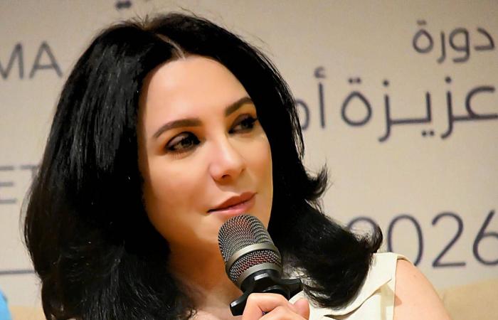 من
      مهرجان
      أسوان...
      سلاف
      فواخرجي:
      الدراما
      خطفتني
      من
      السينما