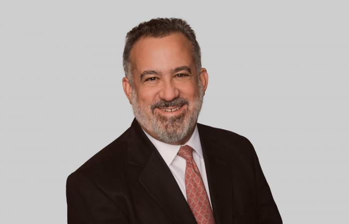 مراكز
      البيانات
      المدارية...
      هل
      تخفف
      اختناق
      الذكاء
      الاصطناعي
      أم
      تبقى
      حلاً
      متخصصاً؟