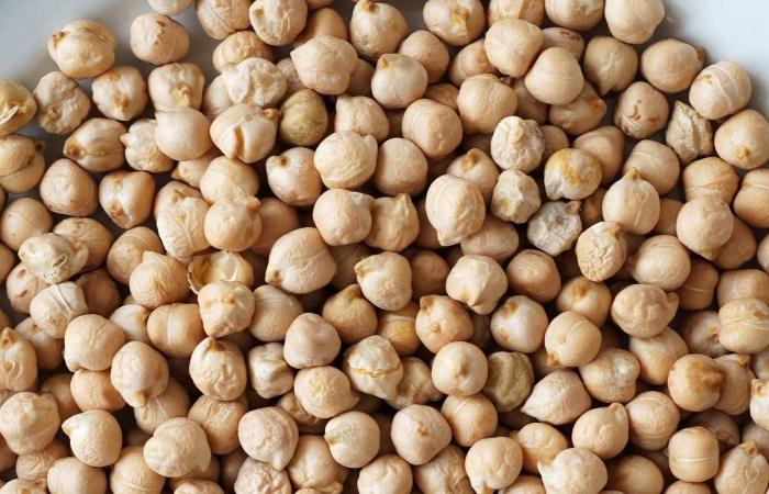 ماذا
      يحدث
      لأعصابك
      عند
      تناول
      الزعتر
      يومياً؟