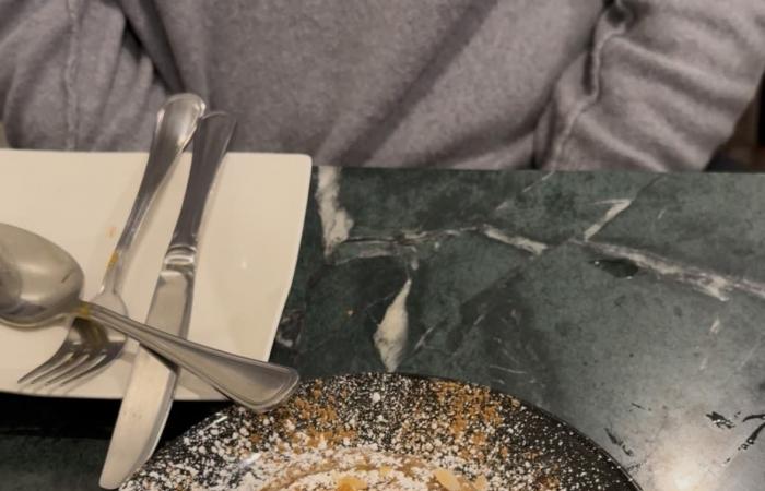 من دون مغادرة نيويورك.. صديقان يستكشفان مطابخ العالم ويجتاحان "تيك توك"