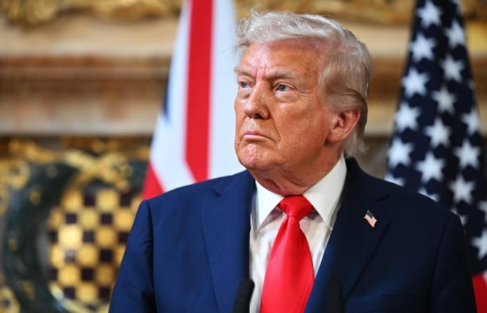 "إيران بتمسخر ترامب".. نجيب ساويرس بتدوينة بعد تمديد وقف إطلاق النار