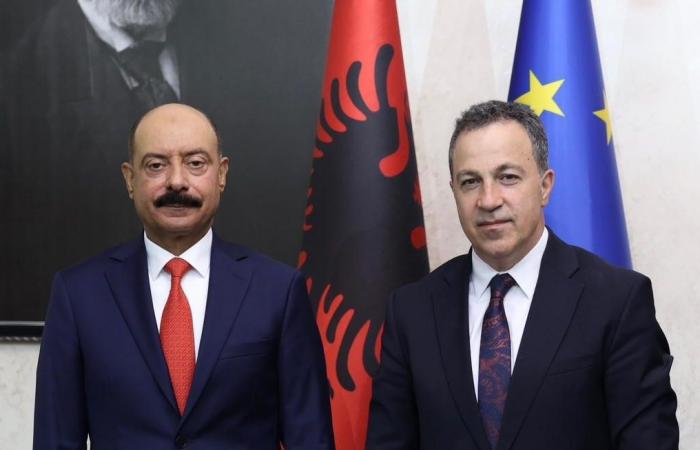 رئيس البرلمان الألباني يجتمع مع سفير دولة قطر