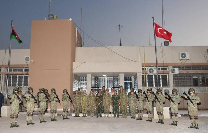 تركيا
      تؤكد
      دعمها
      لليبيا
      لإنجاح
      العملية
      السياسية
      وتعزيز
      التعاون
      العسكري