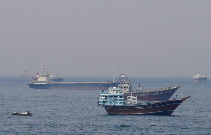 هدنة
      ترمب
      المفتوحة
      إلى
      تنازلات
      مؤلمة
      أو
      صِدام
      عسكري
      أشد