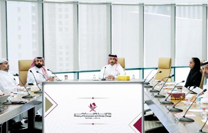 البيئة: بحث إنشاء مركز وطني لتدوير غازات التكييف