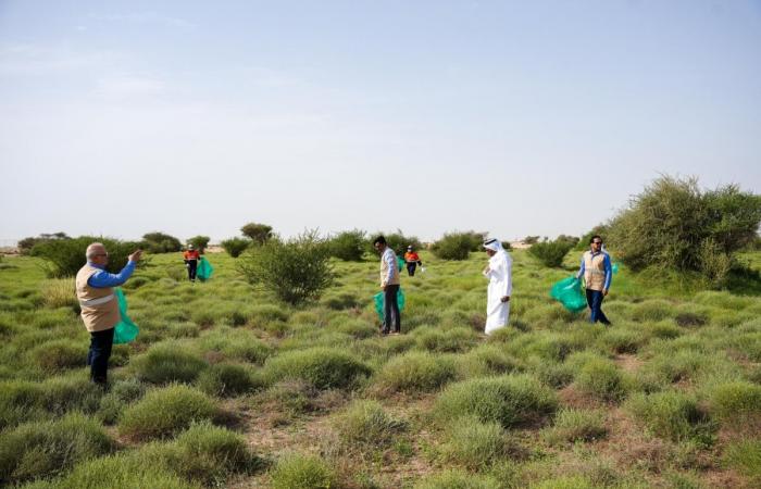 البيئة تنظم حملة لتنظيف روضة أبا النجم بمناسبة يوم الأرض وتعزز حماية الروض الطبيعية في قطر