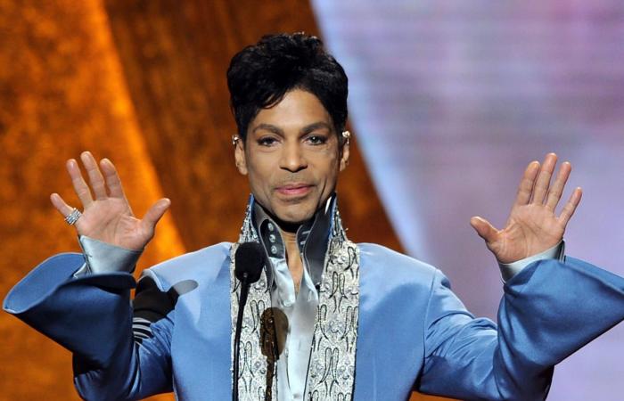 عشاق المغني الراحل "برنس" سيشهدون "احتفالًا حقيقيًا بحياته" في مسقط رأسه