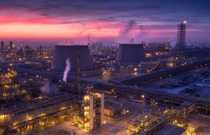 سوريا
      تعلن
      إنشاء
      سوق
      دمشق
      للعملات
      الأجنبية
      والذهب
      لتعزيز
      الاستقرار
      المالي