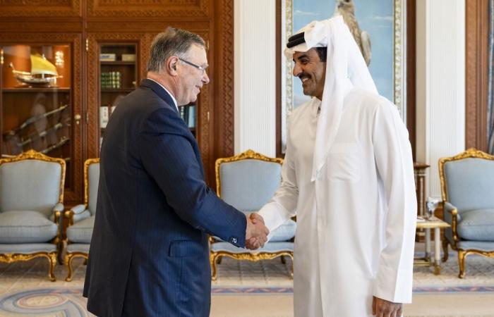 سمو الأمير يستقبل رئيس مجلس إدارة توتال إنرجيز