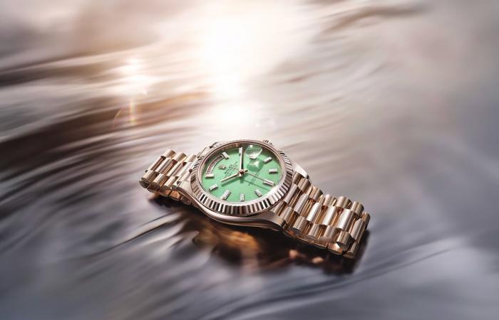 إحداها بِتَوْقيتين للعشاق.. 5 ساعات نسائية تعيد رسم قواعد الفخامة في 2026