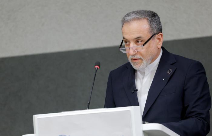 وفد إيراني يجري محادثات مع وسطاء باكستانيين قبل جولة ثانية متوقعة مع أمريكا