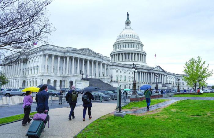 ترمب:
      إيران
      ستقدم
      عرضا
      يهدف
      إلى
      تلبية
      المطالب
      الأميركية