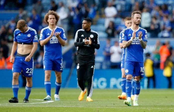 قصة
      انهيار
      ليستر
      سيتي...
      كيف
      هبط
      بطل
      الدوري
      السابق
      للدرجة
      الثالثة؟